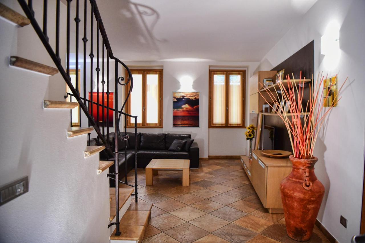 Casa Roncati Deluxe By Wonderful Italy Apartment Беладжо Екстериор снимка